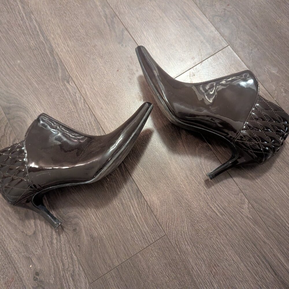 Heels - Picture 3 of 4